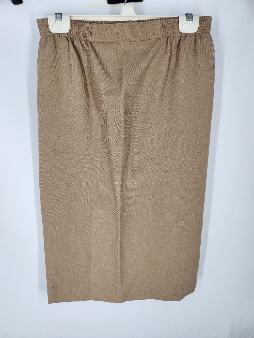 Alfred Dunner Tan Elastic Waist Midi Skirt Pockets Size 10